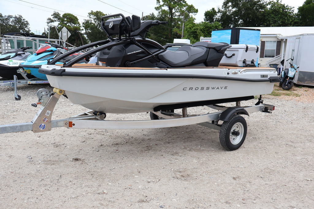 2027 Yamaha Marine CROSSWAVE-MIST GRAY BASE in clearwater FL