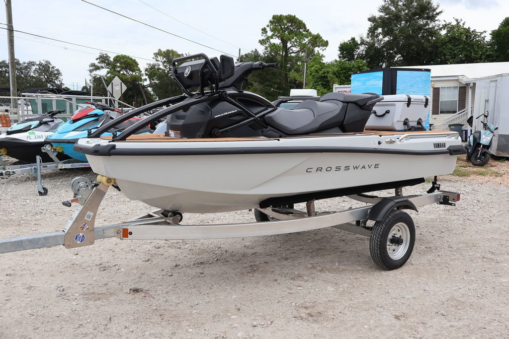 2027 Yamaha Marine CROSSWAVE-MIST GRAY BASE in clearwater FL