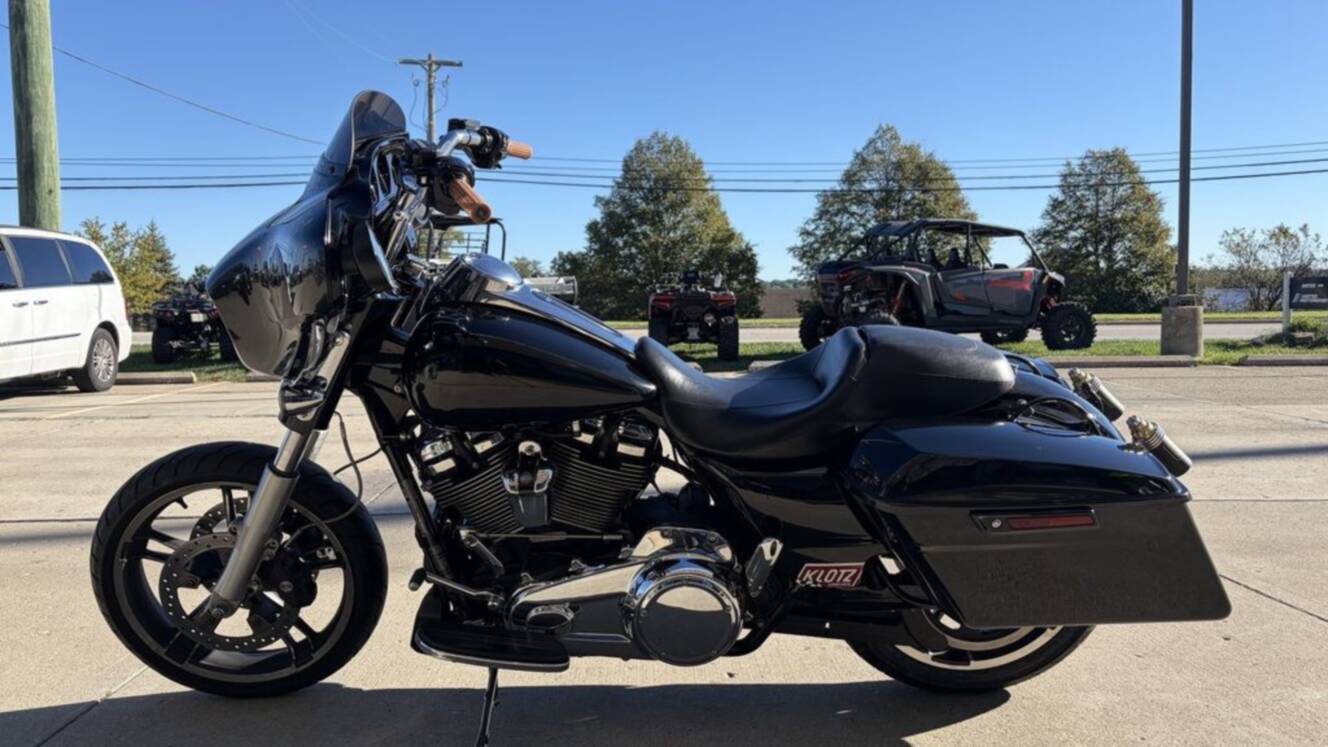 A photo of this 2017 Harley-Davidson  FLHXS - Street Glide Special Special