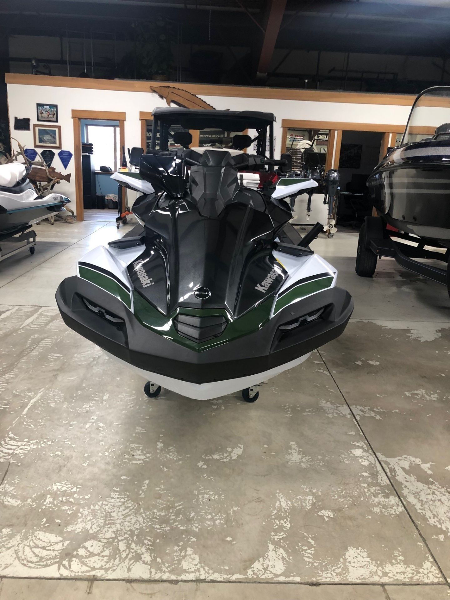 2025 Kawasaki Jet Ski® Ultra® 160LX-S Angler in hood river OR