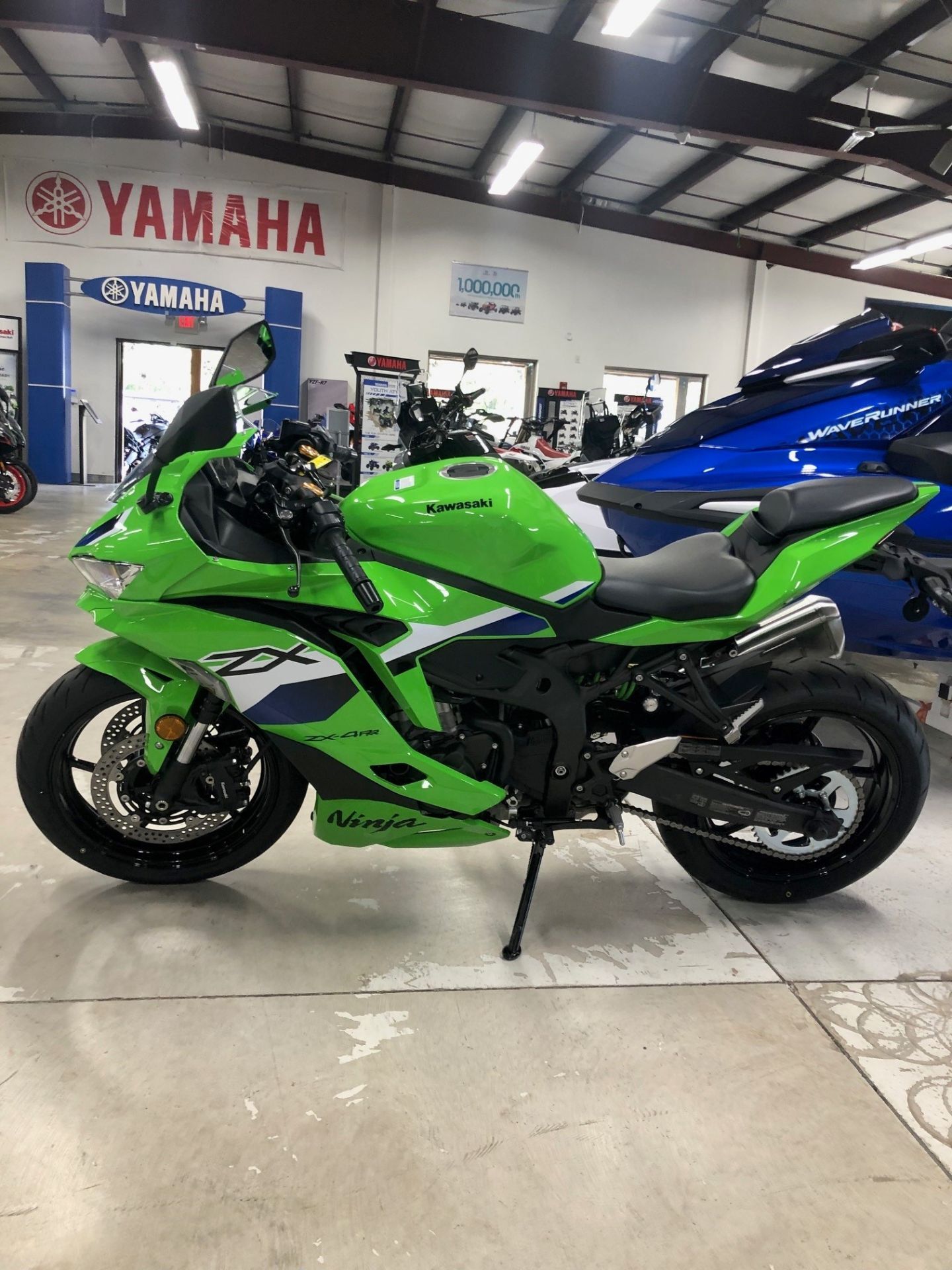 2026 Kawasaki Ninja® ZX™-4RR ABS ABS in Hood River, OR