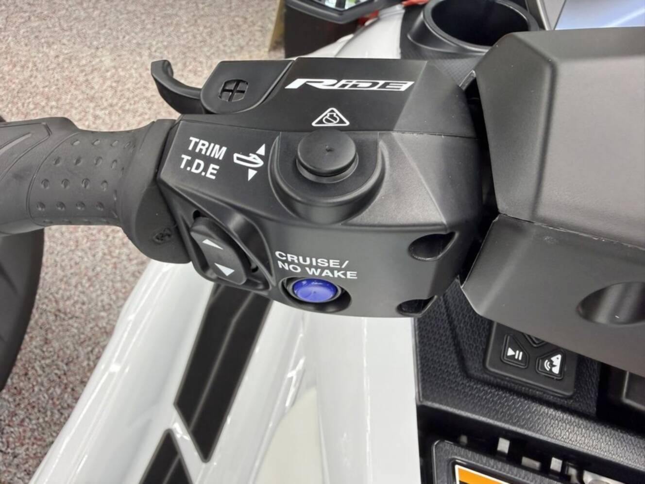 A photo of this 2026 Yamaha Waverunners FX Cruiser SVHO®
