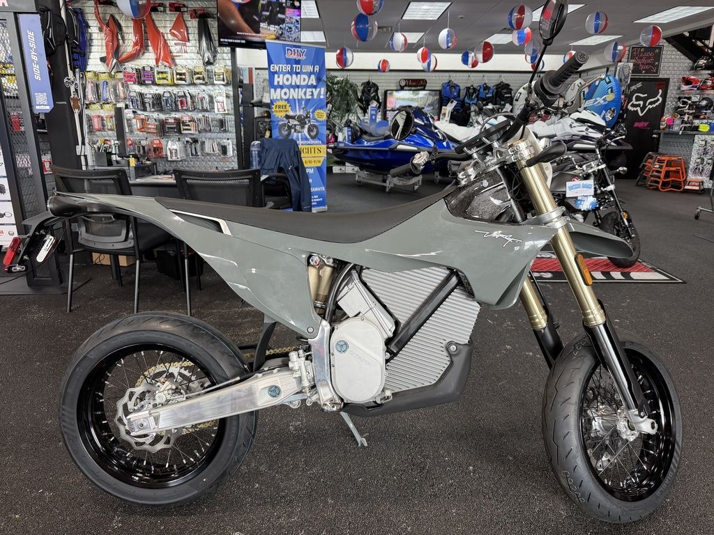 2026 Stark VARG SM 80 hp Medium 165-200lbs (Enduro) 80 HP in Deptford, NJ