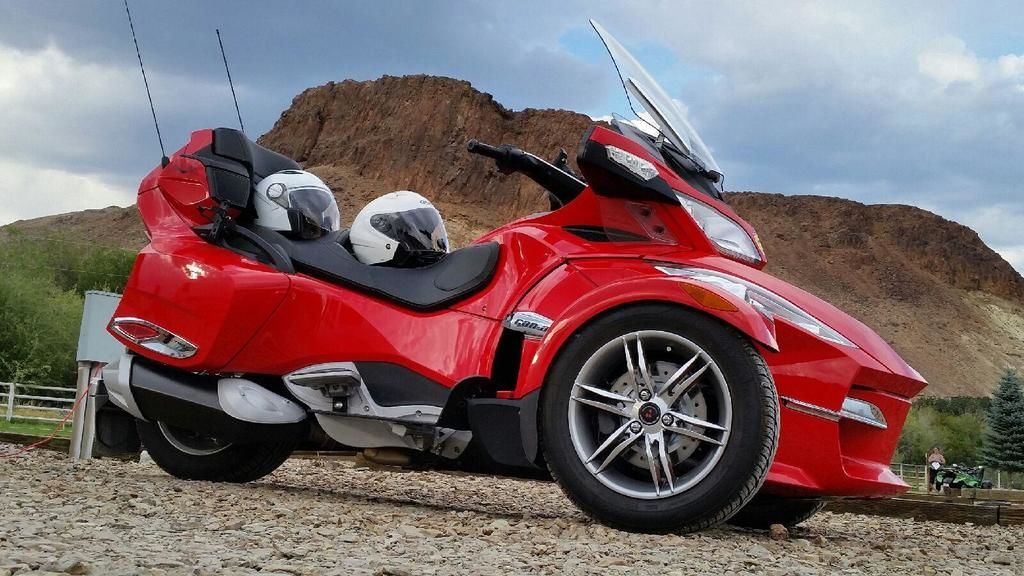 2012 Can-Am Spyder® RT Audio & Convenience SE5 BASE in Tempe, AZ