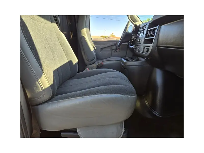 2021 CHEVROLET EXPRESS