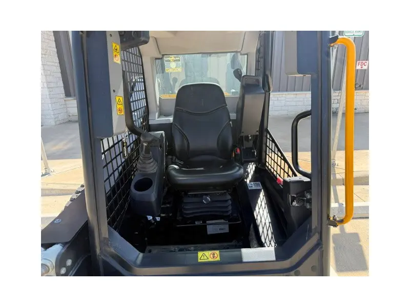 2026 JCB 215T