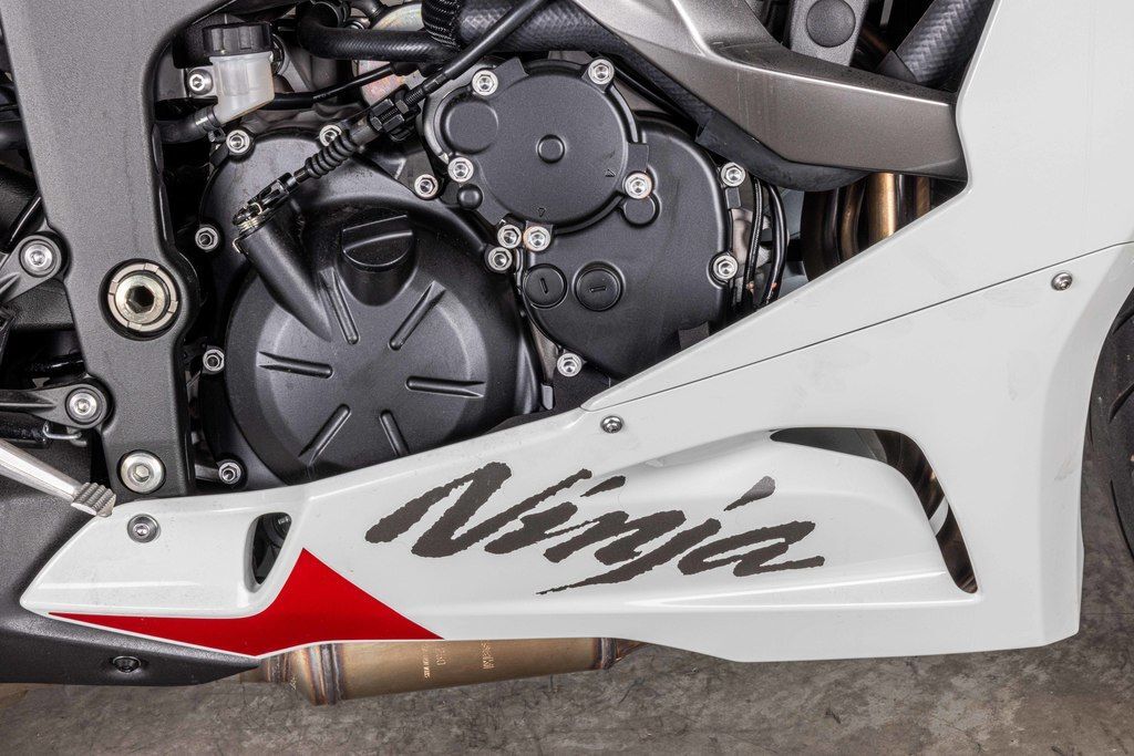 New 2025 Kawasaki Ninja ZX-6R - Akra Pipe Base For Sale in