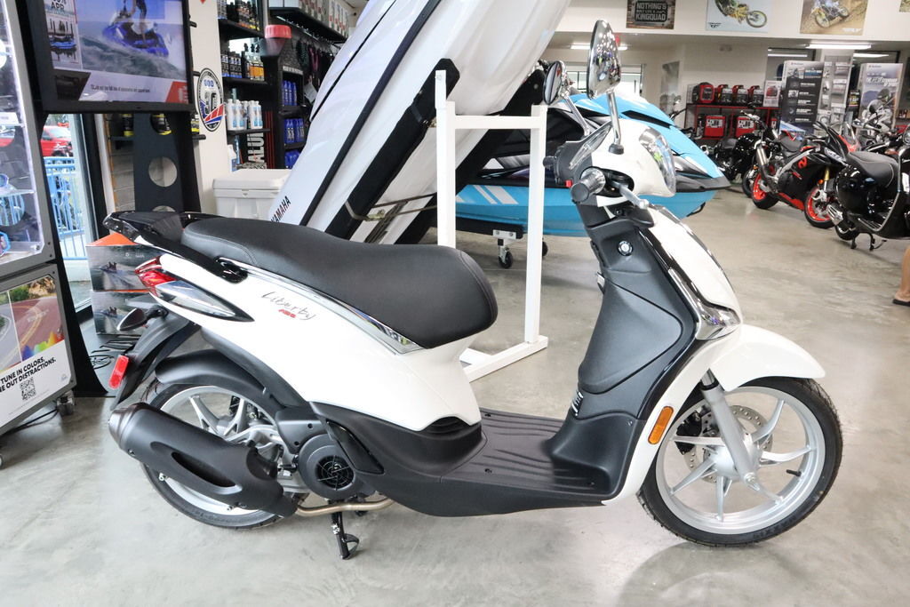 2027 Piaggio Liberty 150 S 150 S in Homosassa, FL