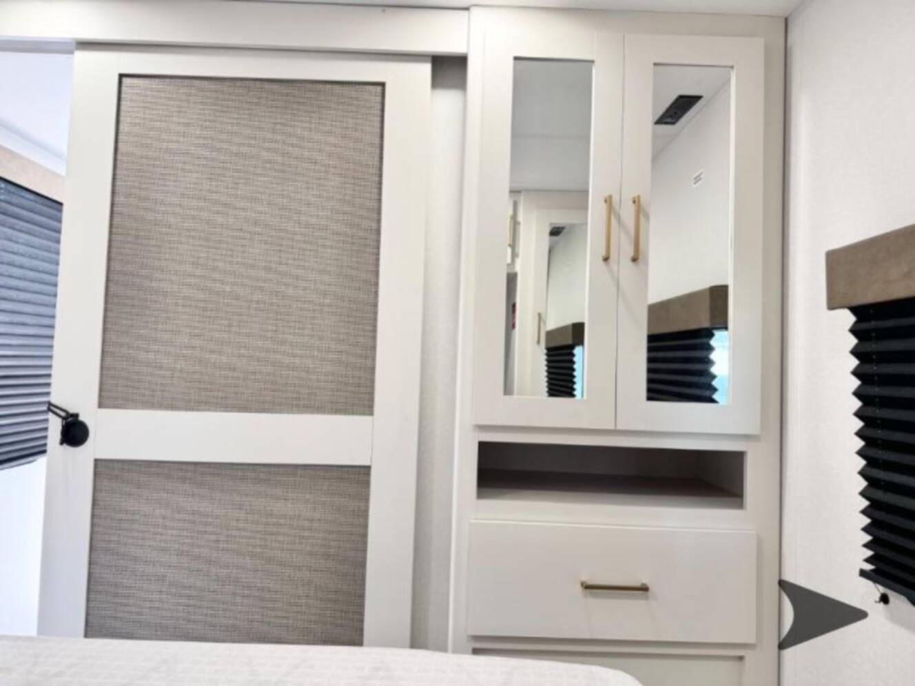 A photo of this 2027 Grand Design Transcend Xplor 285RKT