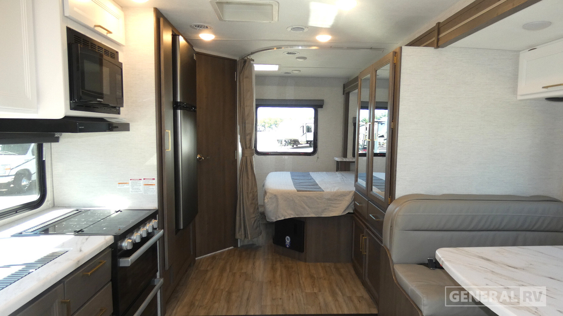 2025 Thor Motor Coach FOUR WINDS 24F in wayland MI