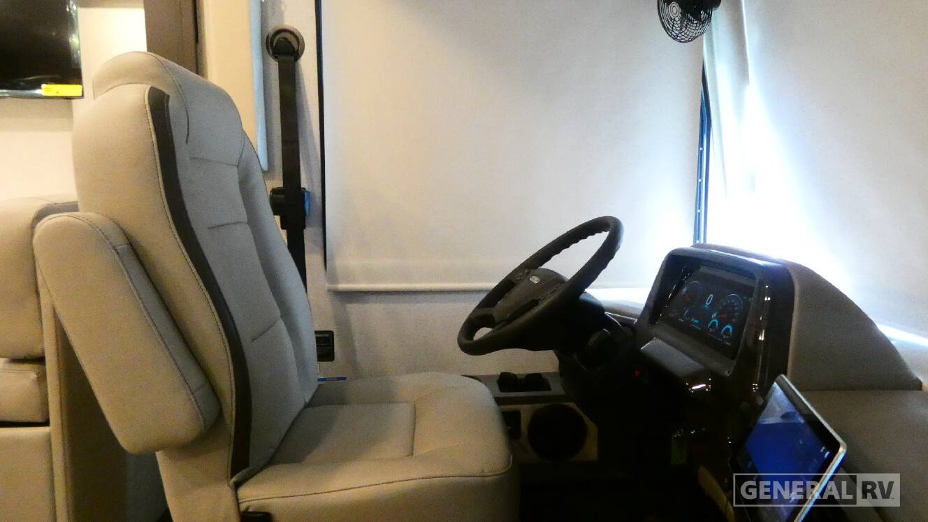 A photo of this 2026 Thor Motor Coach PALAZZO GT 33.5