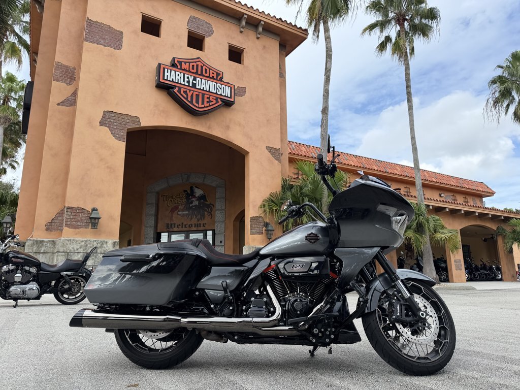 2025 Harley-Davidson ROAD GLIDE CVO ROAD GLIDE CVO ROAD GLIDE in Stuart, FL