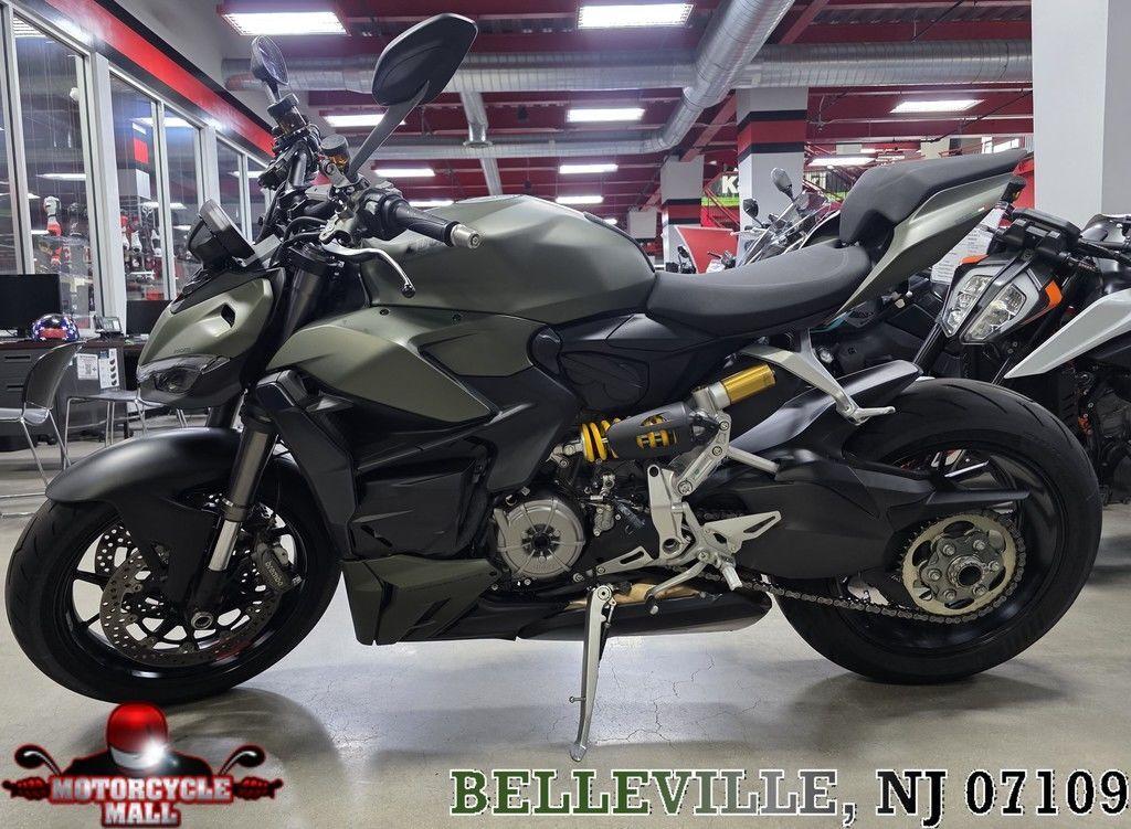 2025 Ducati Streetfighter V2 Ducati Red V2 in Belleville, NJ