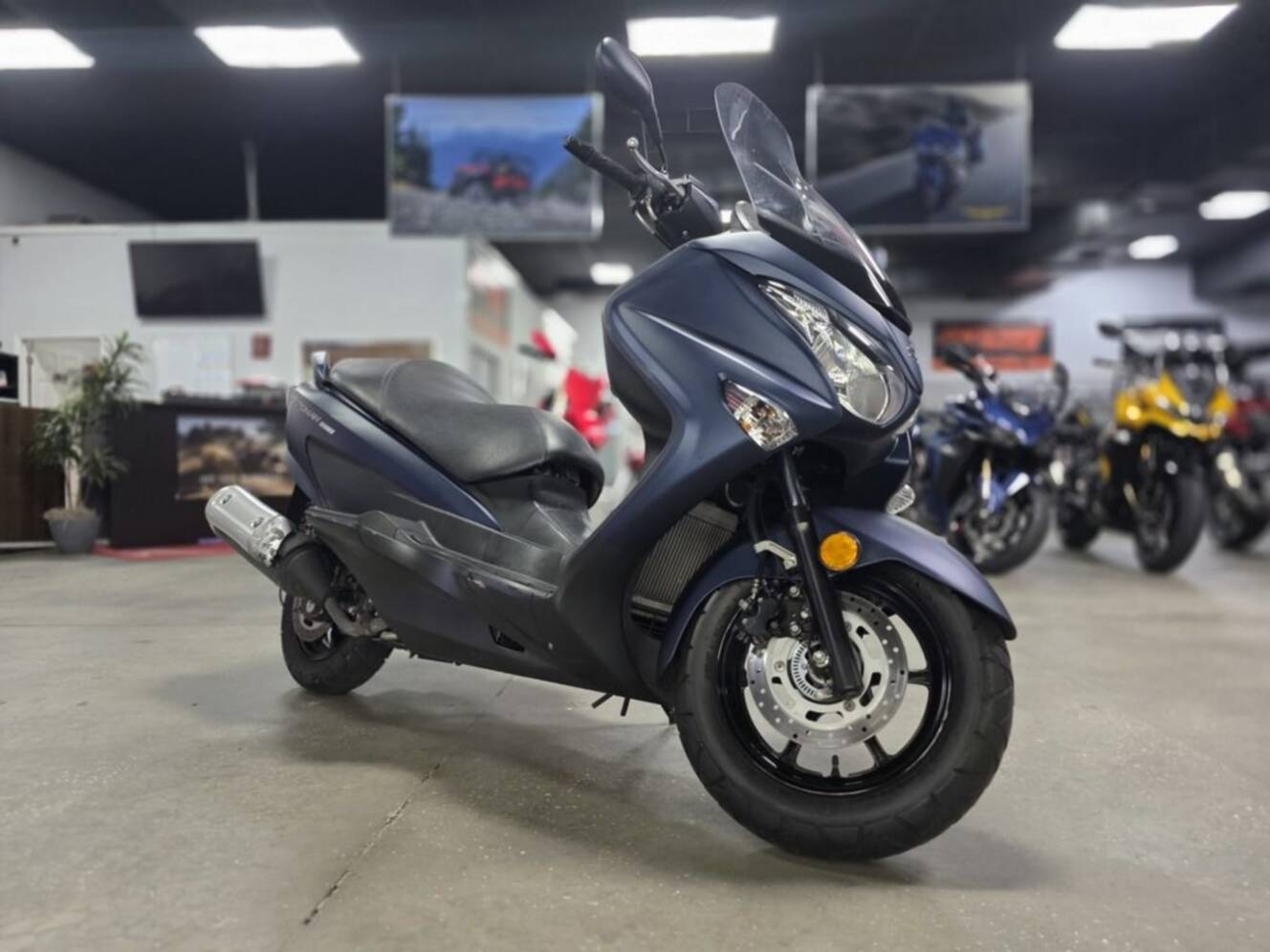A photo of this 2022 Suzuki Burgman 200