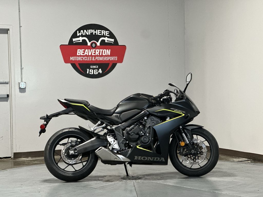 2026 Honda® CBR650R E-Clutch BASE in Tigard, OR