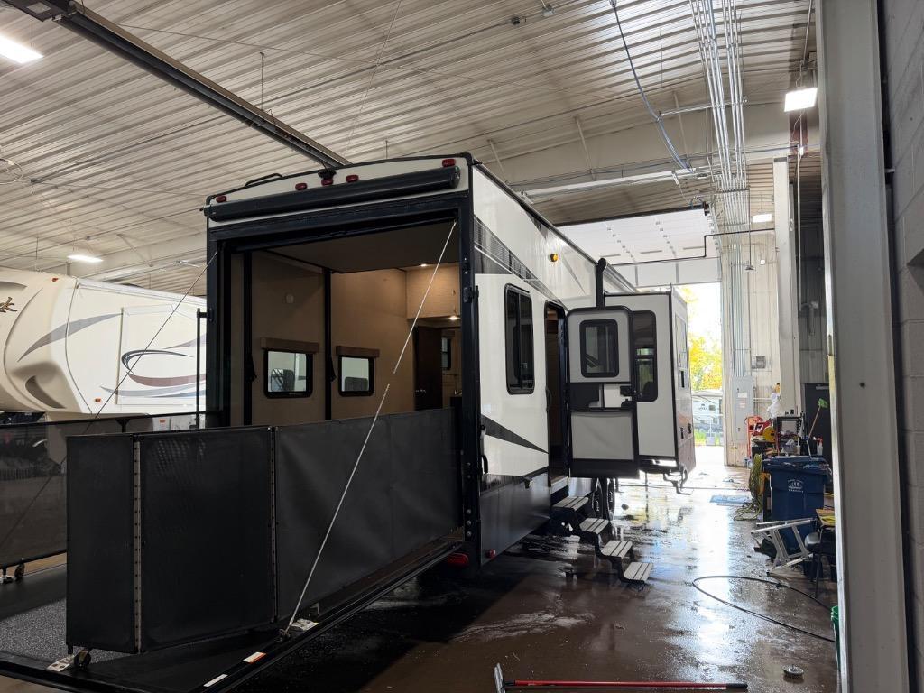 2020 Grand Design Momentum G-Class 320G in cloquet MN