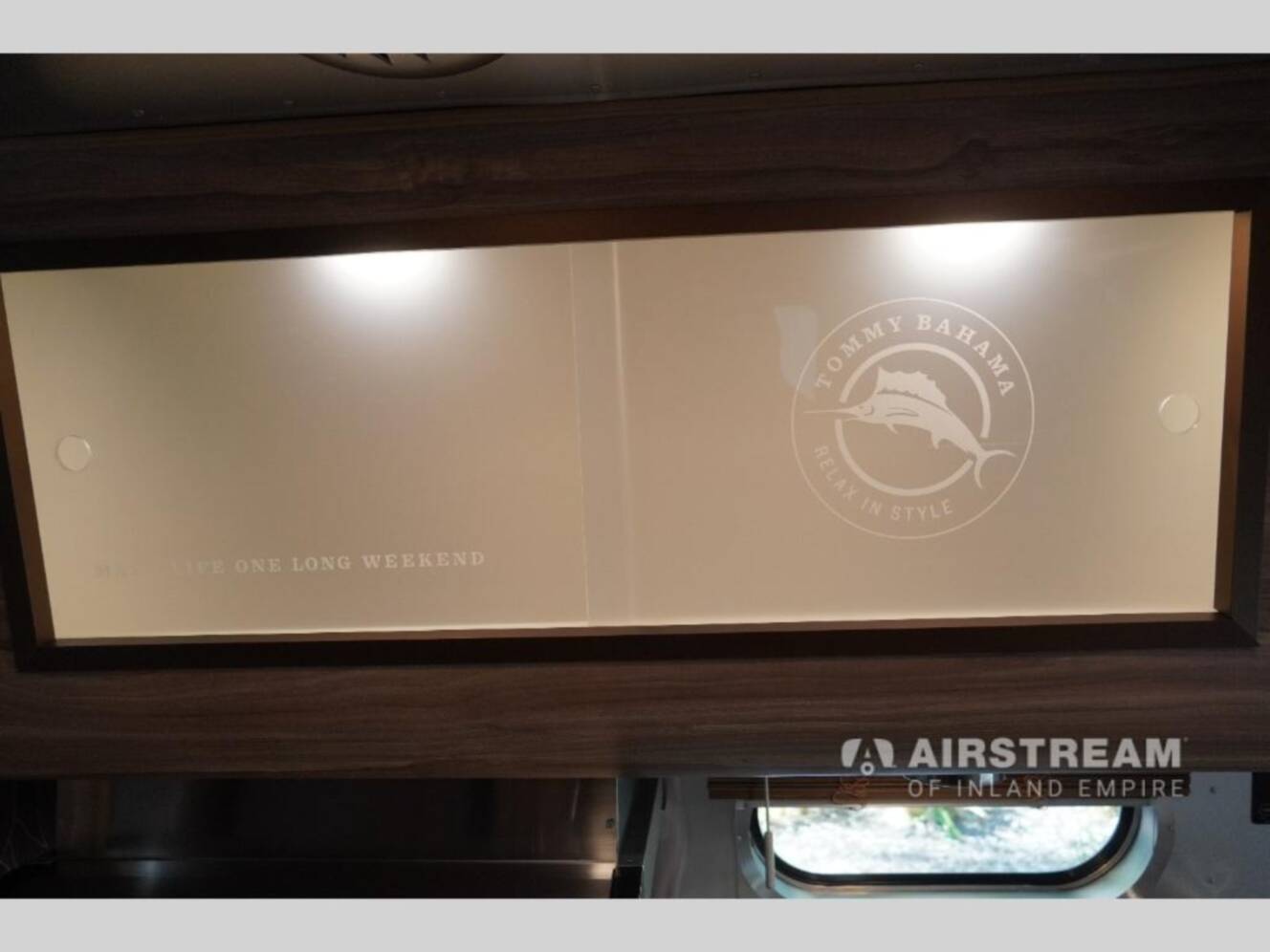 A photo of this 2018 Airstream TOMMY BAHAMA 19CB