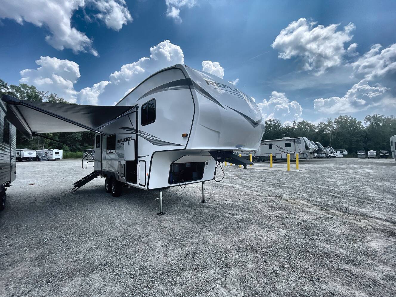 A photo of this 2025 Grand Design Reflection 100 Series 22RK