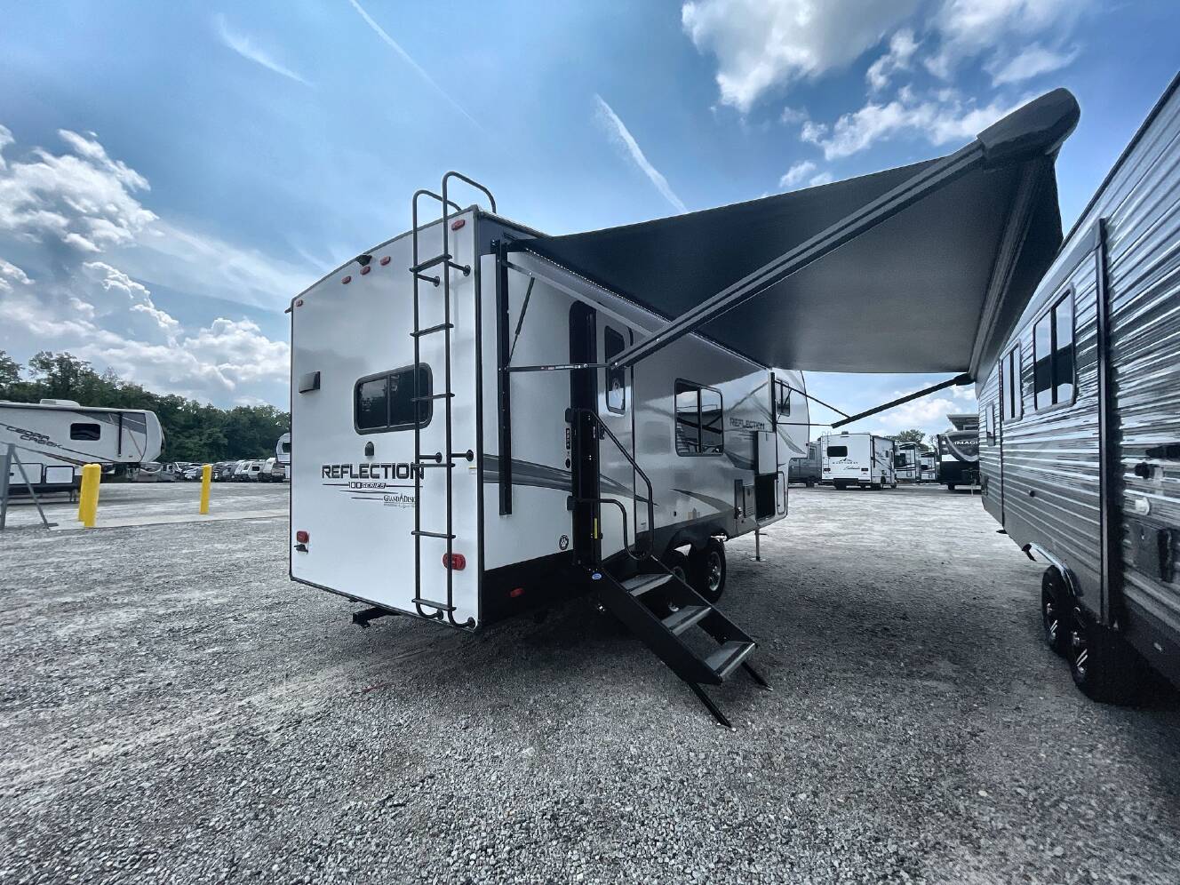 A photo of this 2025 Grand Design Reflection 100 Series 22RK
