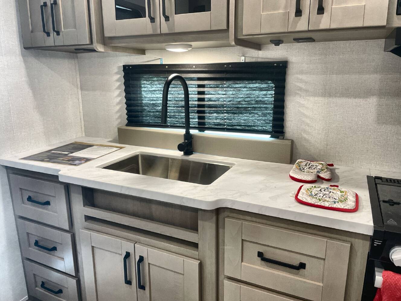 A photo of this 2025 Grand Design Reflection 100 Series 22RK
