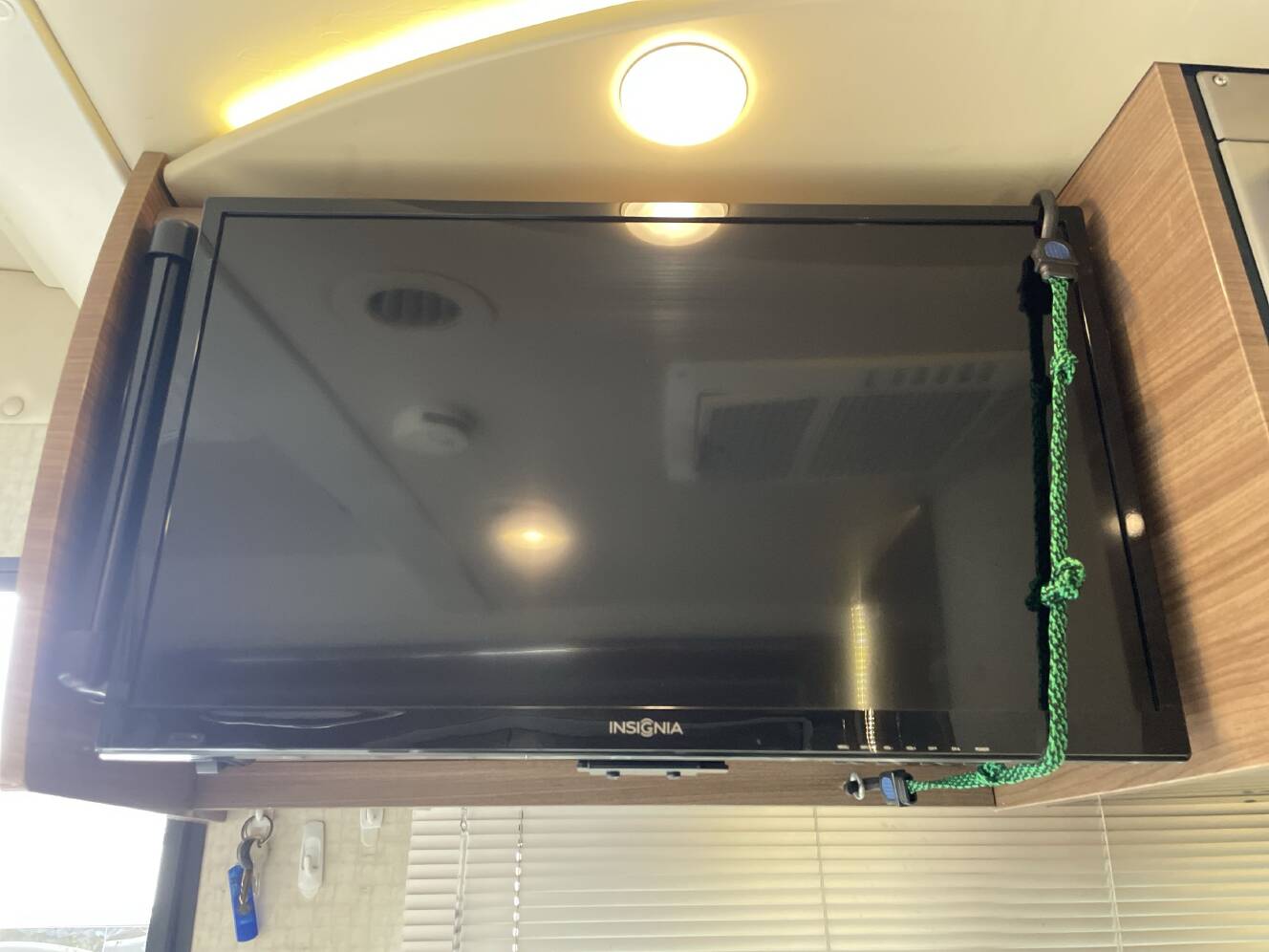 A photo of this 2015 Itasca NAVION 24V