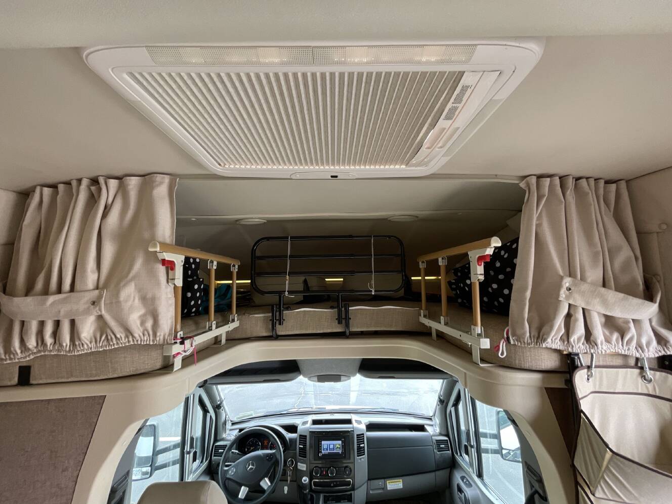 A photo of this 2015 Itasca NAVION 24V
