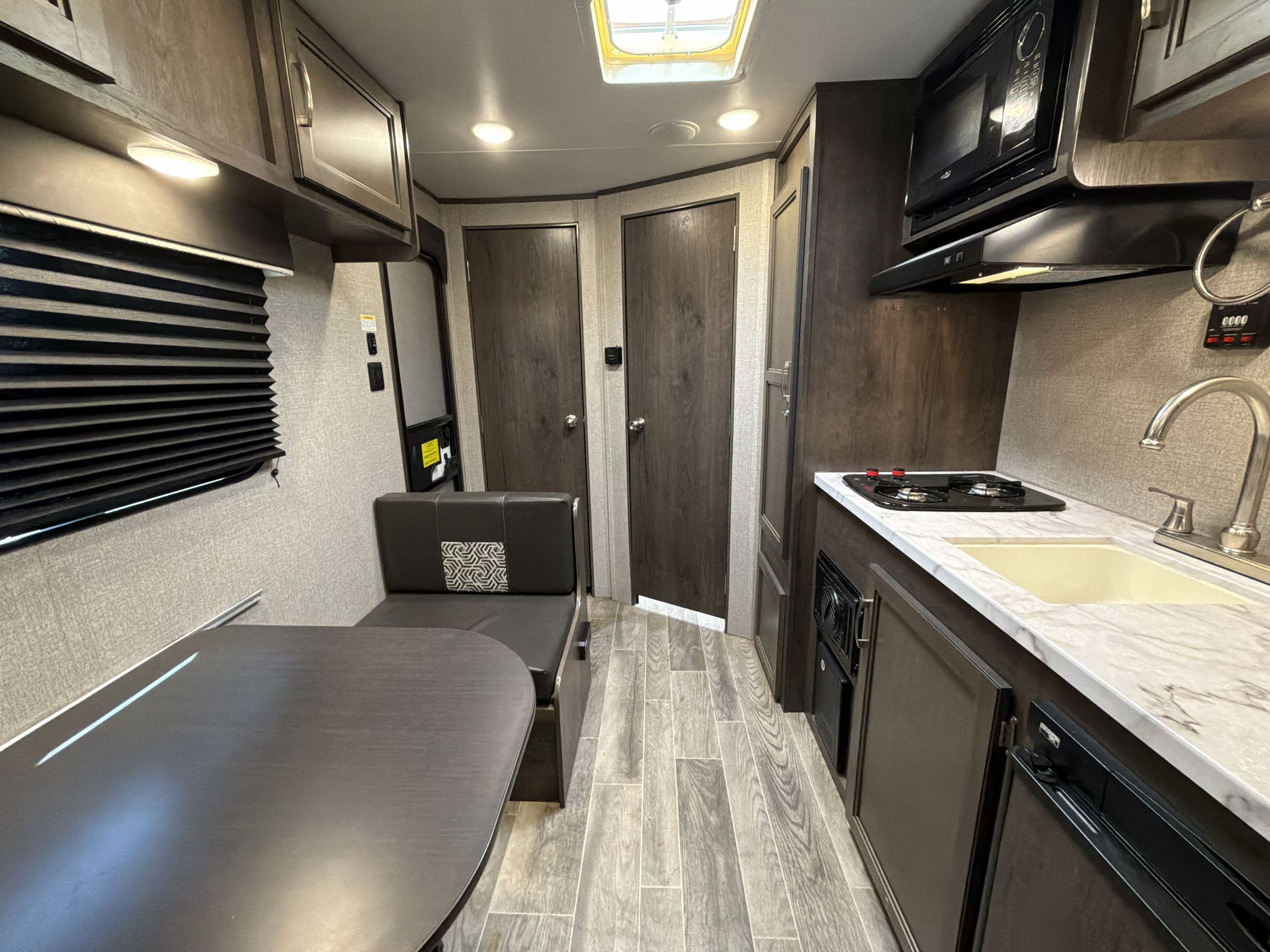 2021 Jayco JAY FLIGHT SLX BAJA 195RB in riverside CA