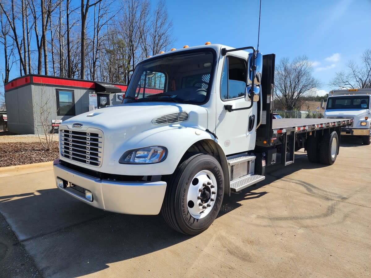 2019 FREIGHTLINER BUSINESS CLASS M2 106 in Greensboro, NC