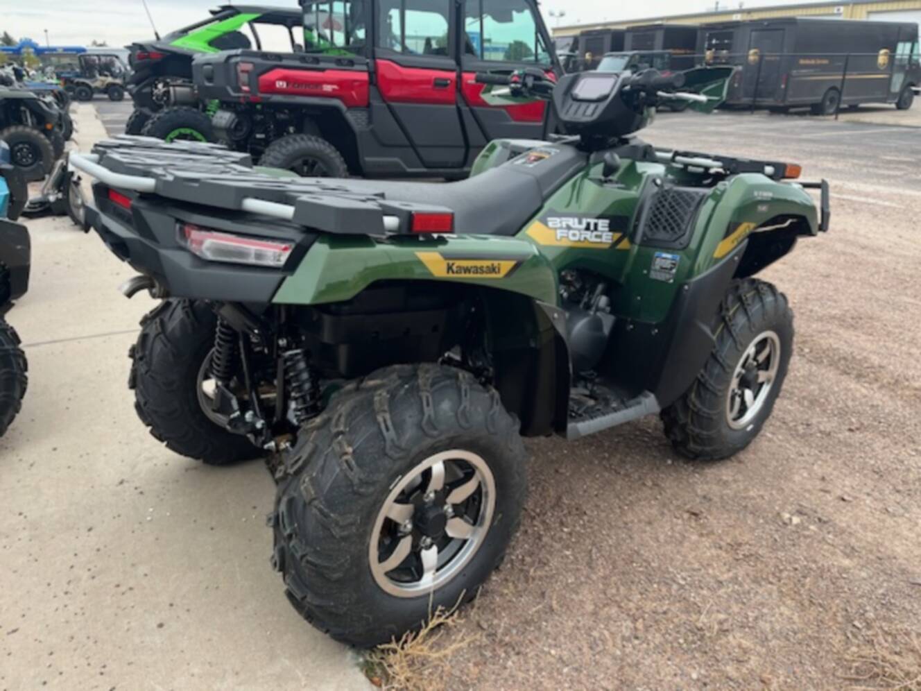 A photo of this 2026 Kawasaki Brute Force 750 SE EPS
