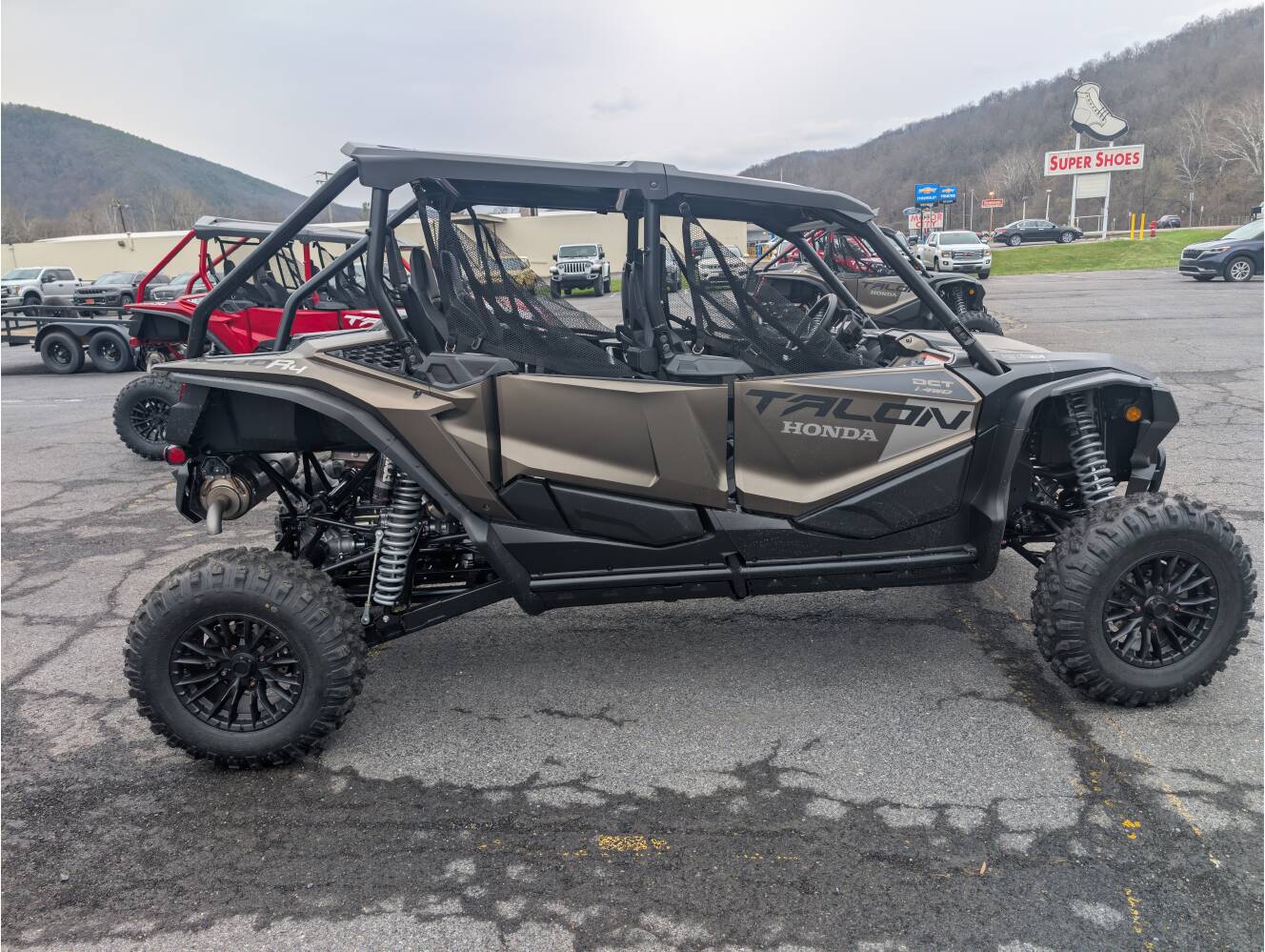 A photo of this 2026 Honda Talon 1000R-4 FOX Live Valve
