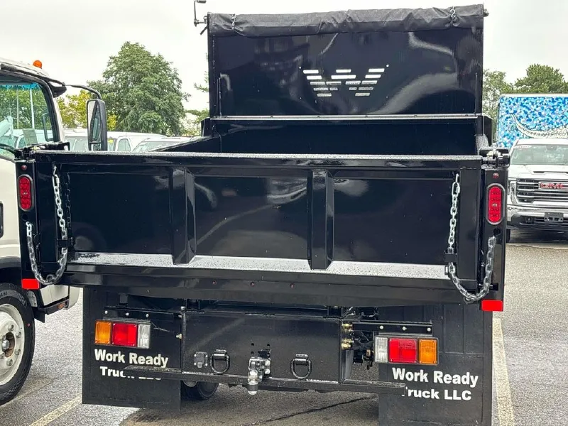 2026 ISUZU NPR HD
