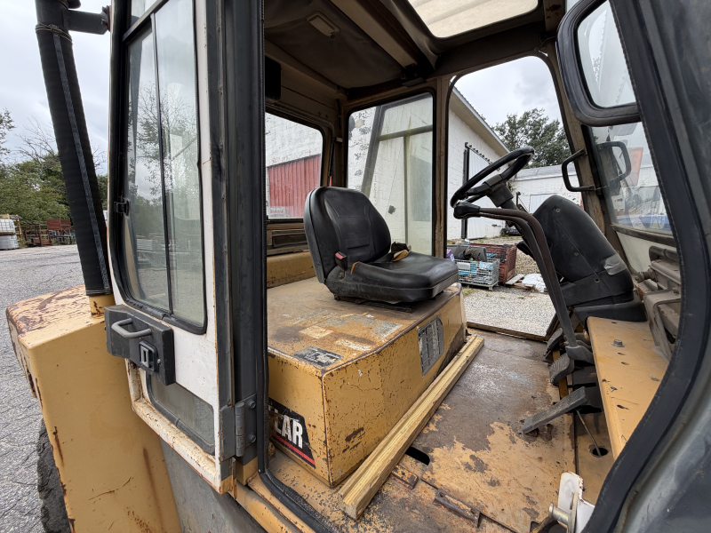 2002 CATERPILLAR DP70