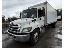 2016 HINO 268
