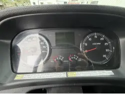 2016 HINO 268
