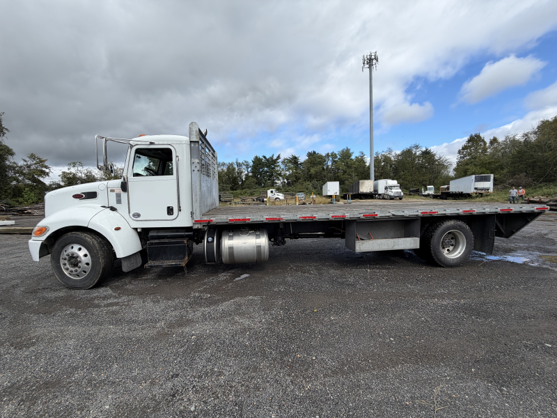2018 PETERBILT 337