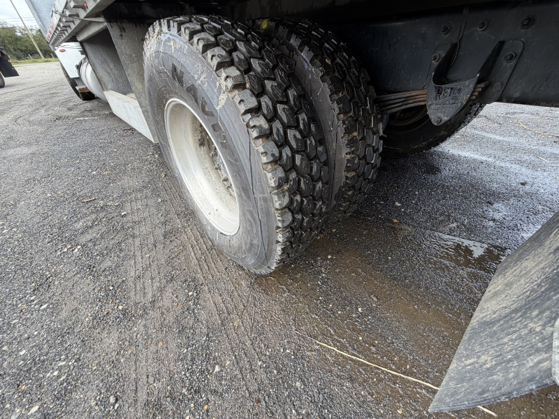 2018 PETERBILT 337