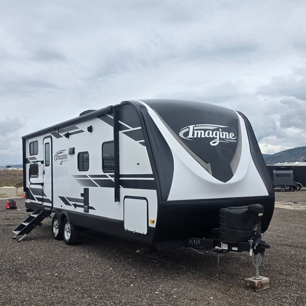 2019 Grand Design IMAGINE 2400BH in golden CO
