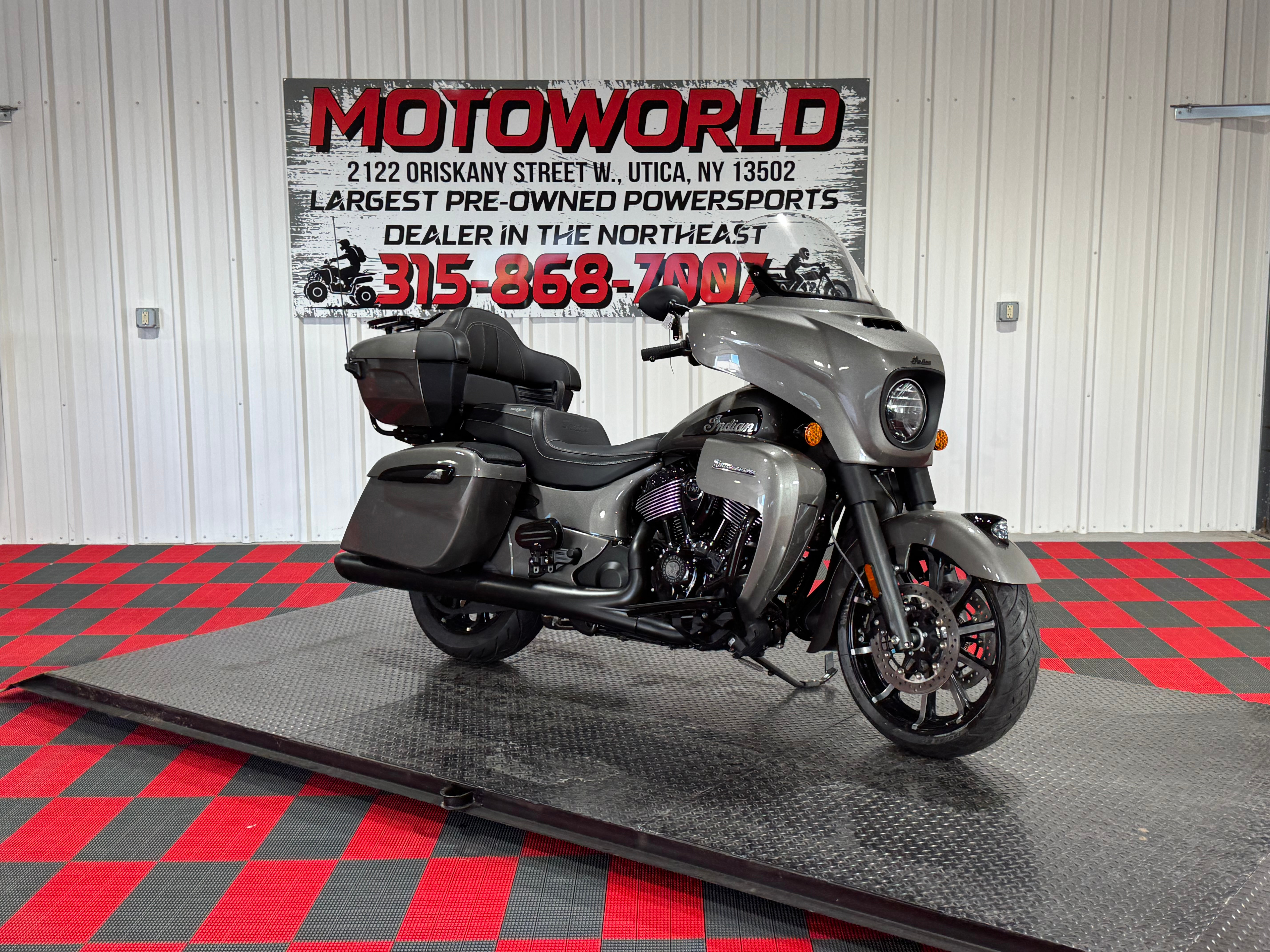 2025 Indian Motorcycle Roadmaster® Limited with PowerBand Audio Package LIMITED WITH POWERBAND AUDIO PACKAGE in Utica, NY