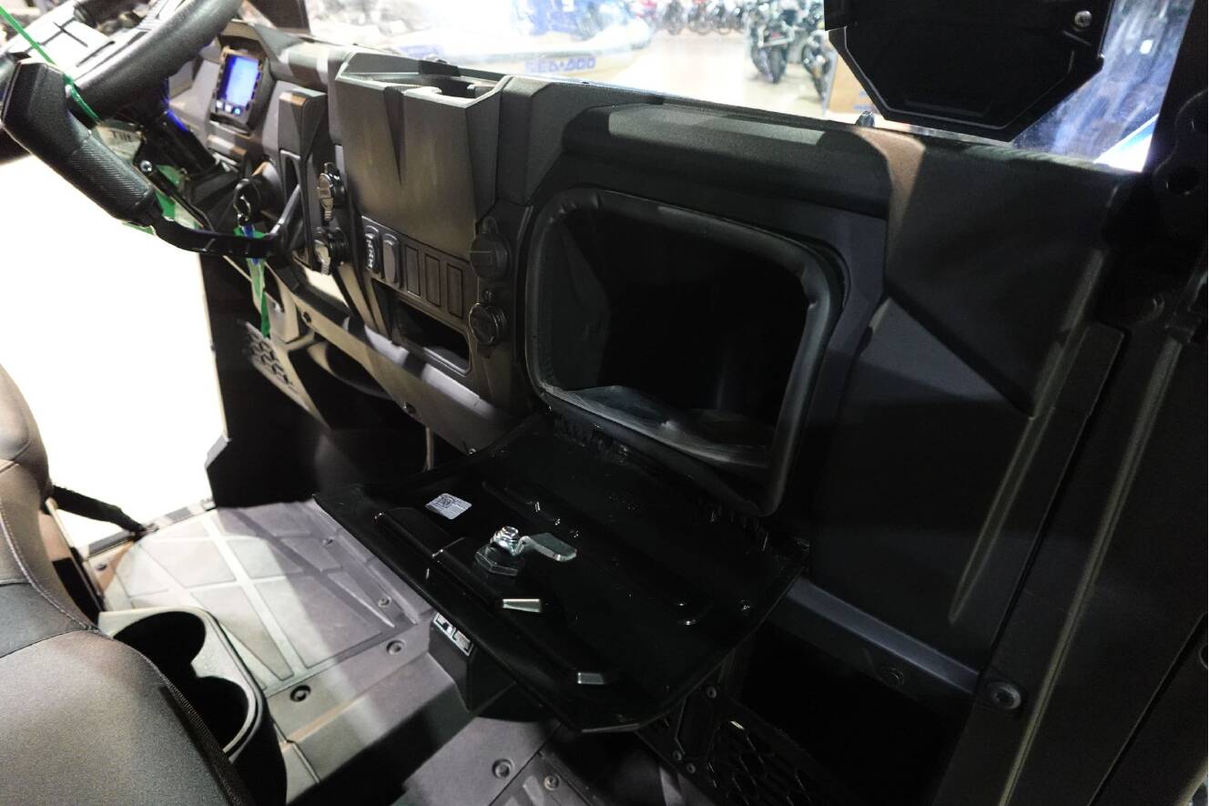 A photo of this 2026 Polaris Ranger Crew SP 570 Premium