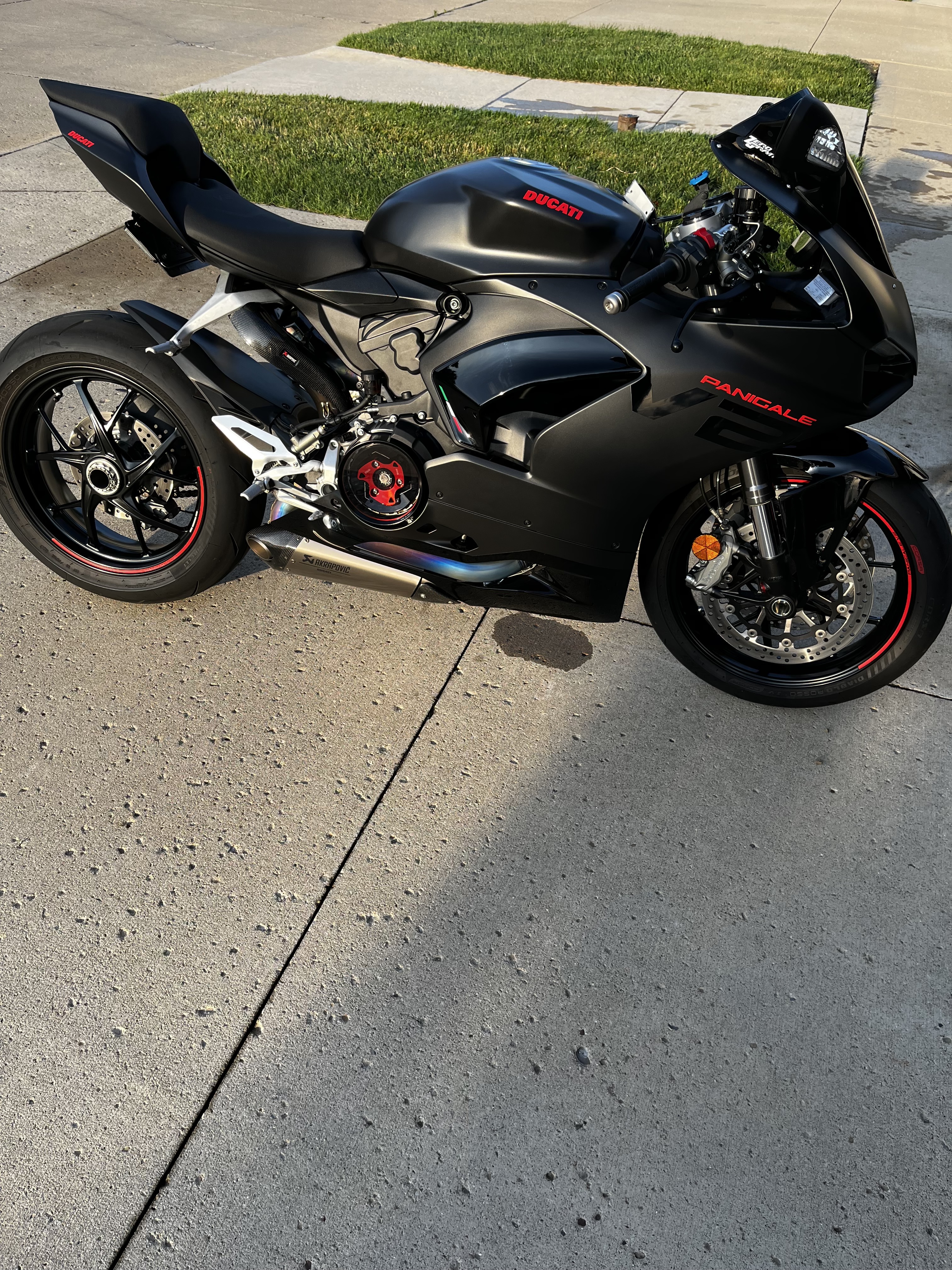 2025 Ducati PANIGALE V2 V2 in Howard, OH
