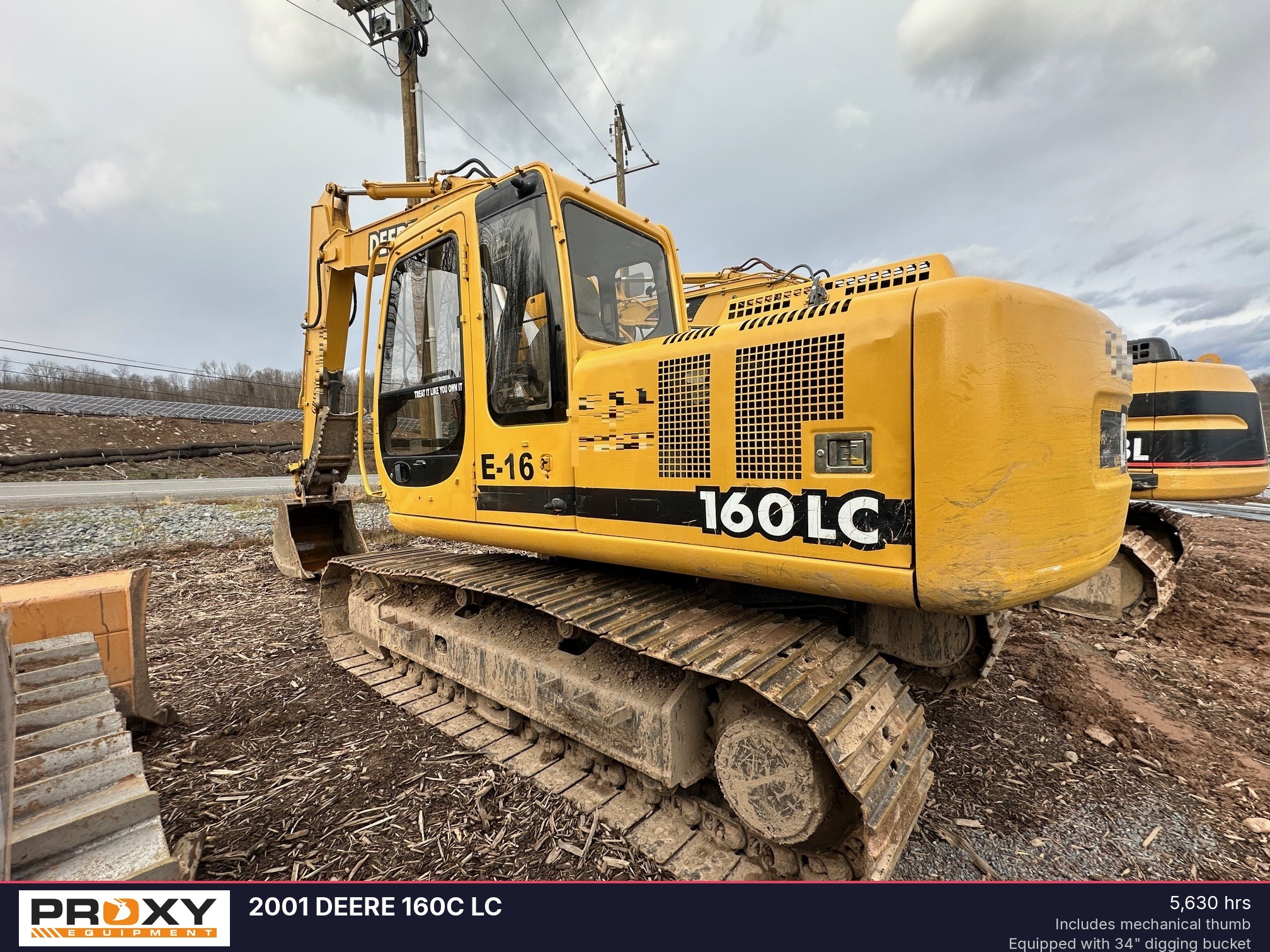 2001 DEERE 160C LC in Scranton, PA