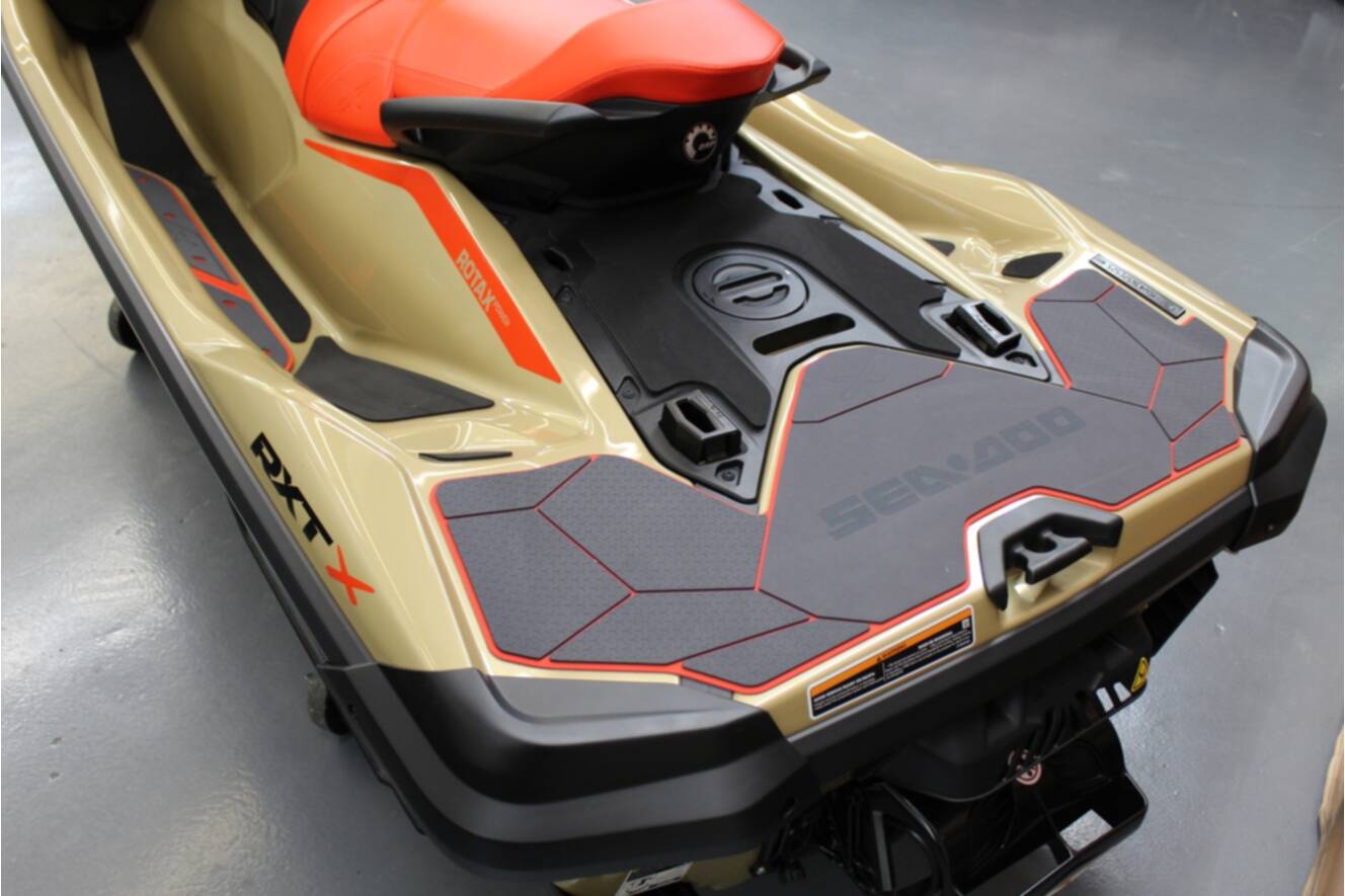 A photo of this 2025 Sea-Doo RXT-X 325