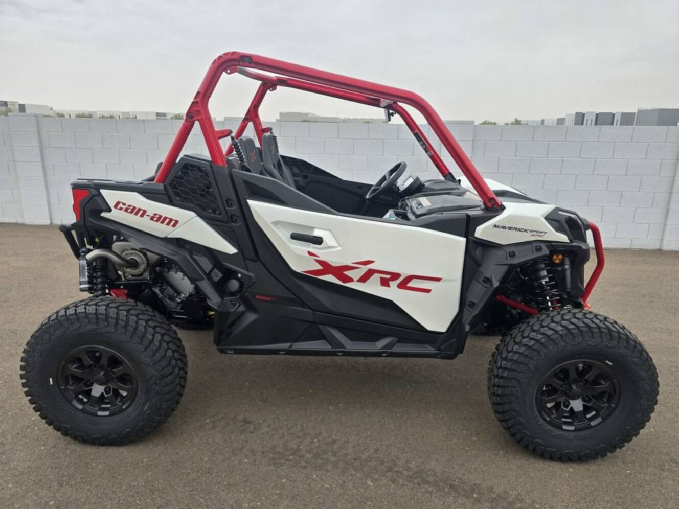 A photo of this 2026 Can-Am Maverick Sport X Rc 1000R