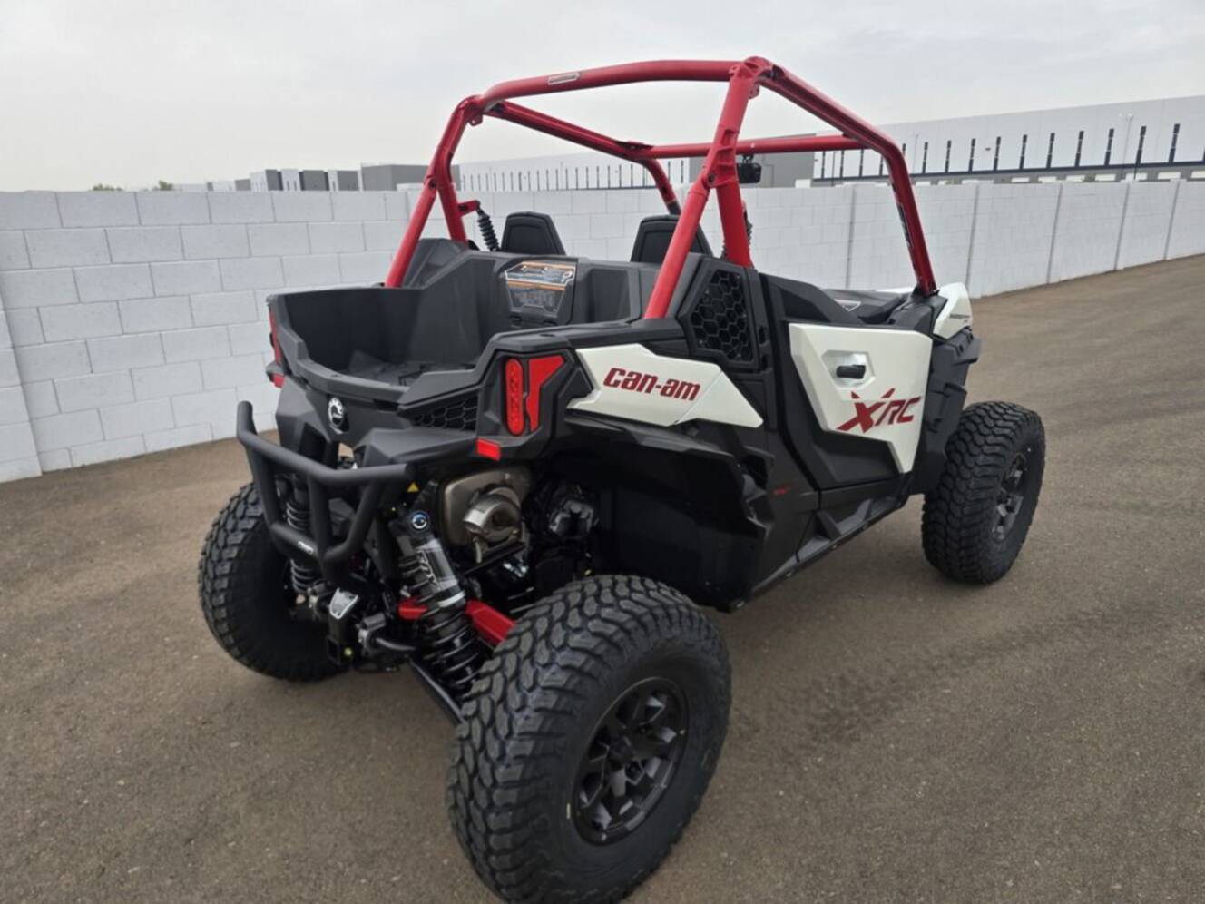 A photo of this 2026 Can-Am Maverick Sport X Rc 1000R