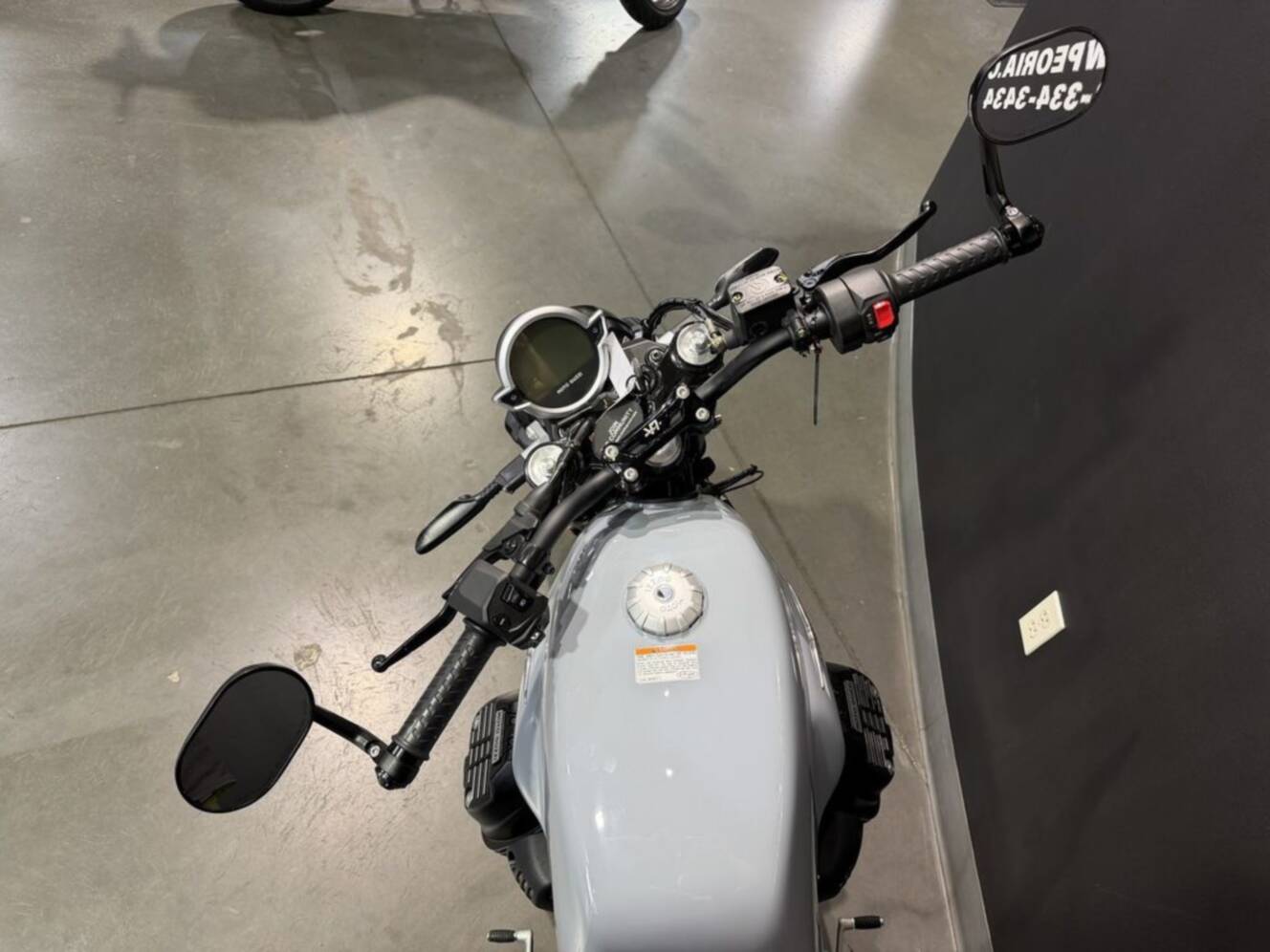 A photo of this 2026 Moto Guzzi V7 Sport