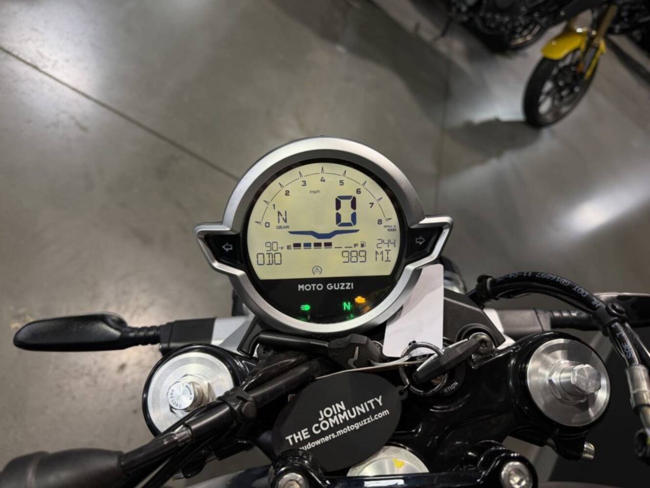 A photo of this 2026 Moto Guzzi V7 Sport