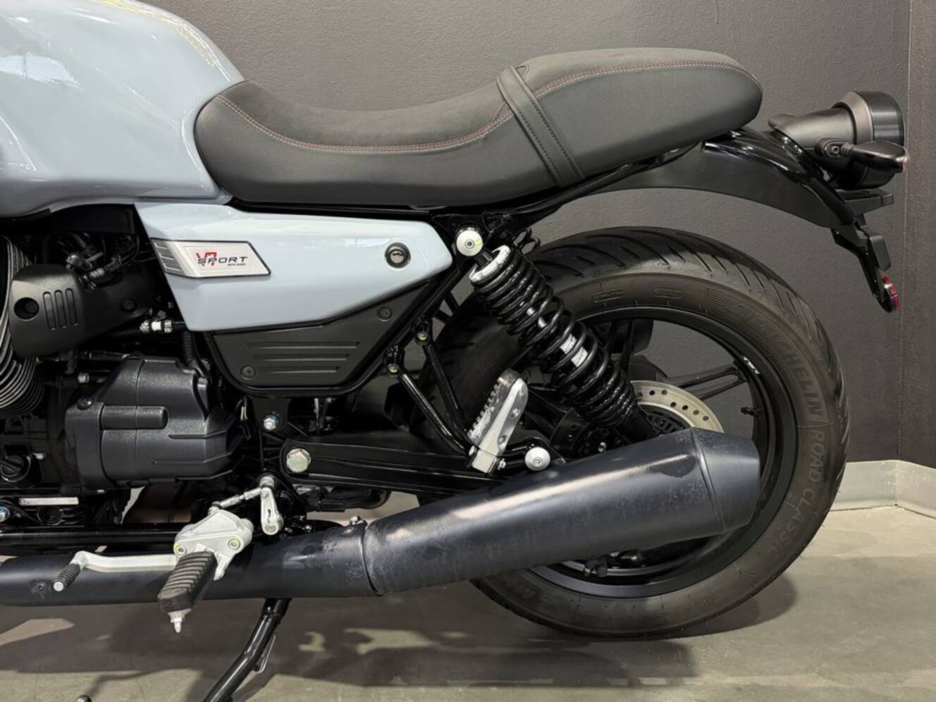 A photo of this 2026 Moto Guzzi V7 Sport