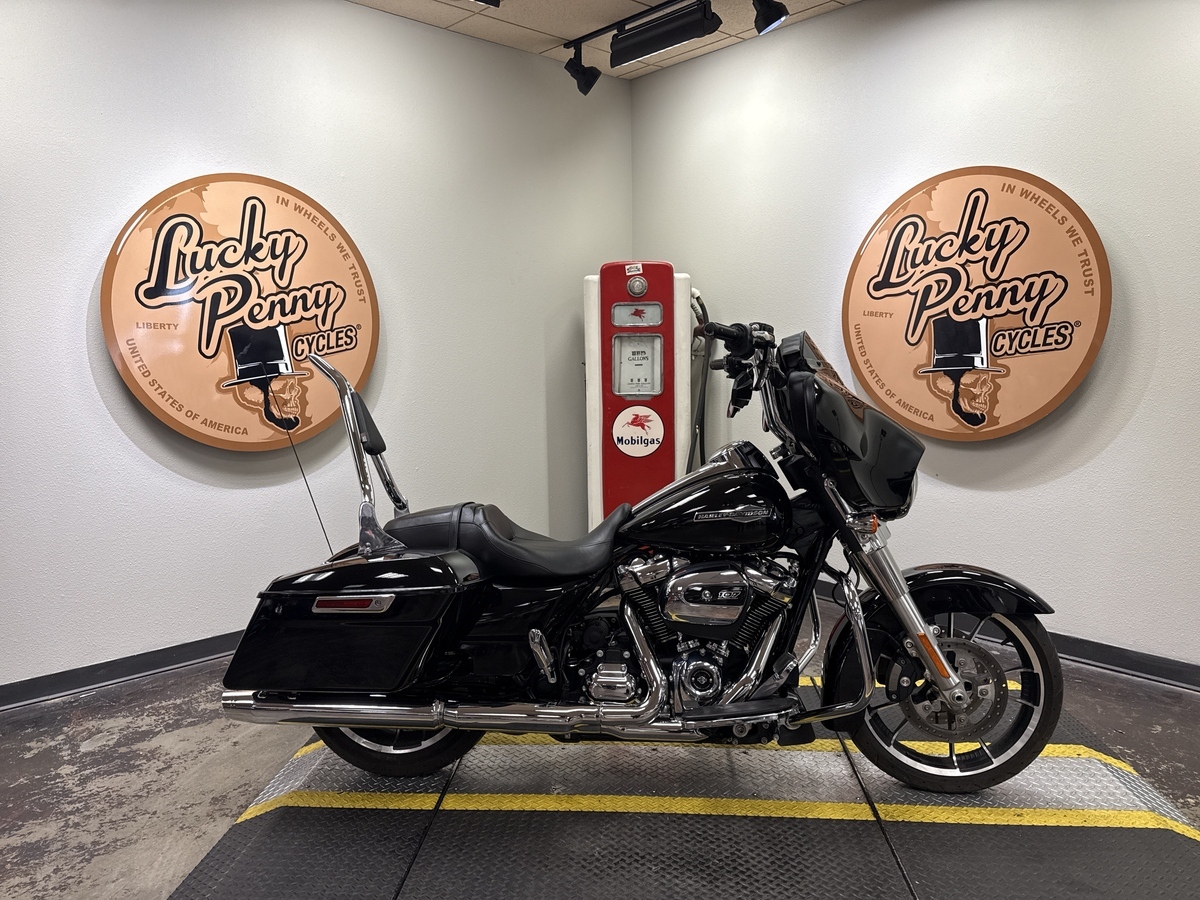 2022 Harley-Davidson STREET GLIDE Touring motorcycle