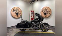 2022 Harley-Davidson STREET GLIDE Touring motorcycle
