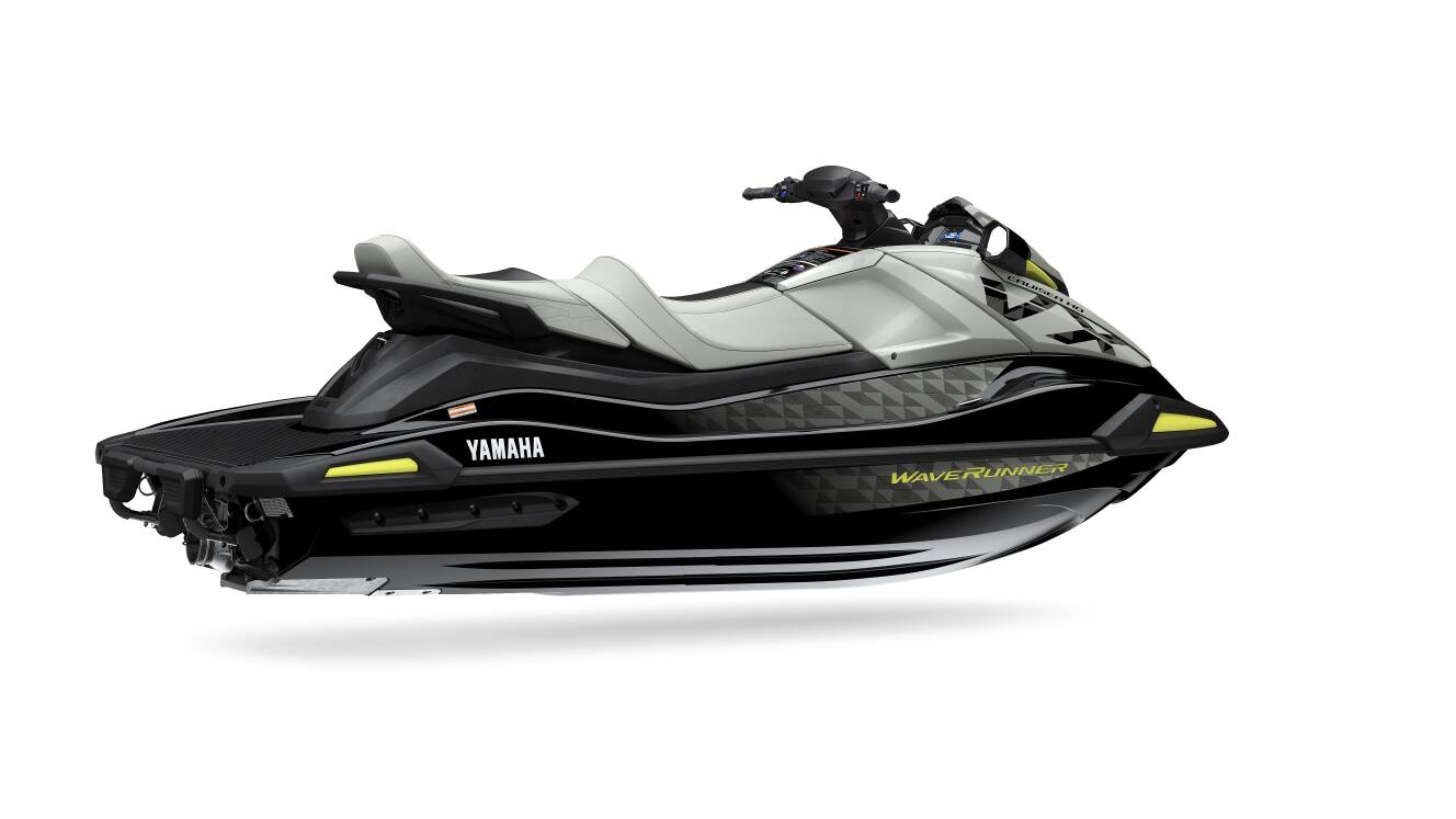 A photo of this 2026 Yamaha Waverunner VX Cruiser HO-BLK